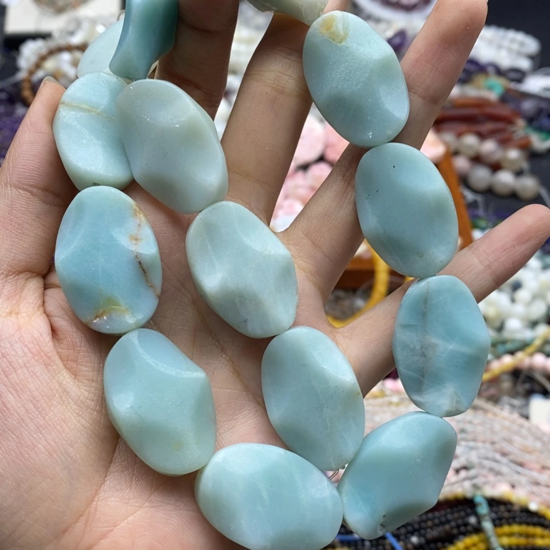 未镶嵌玛瑙/玉髓珠宝半成品一条天然亚马逊天河石荷叶