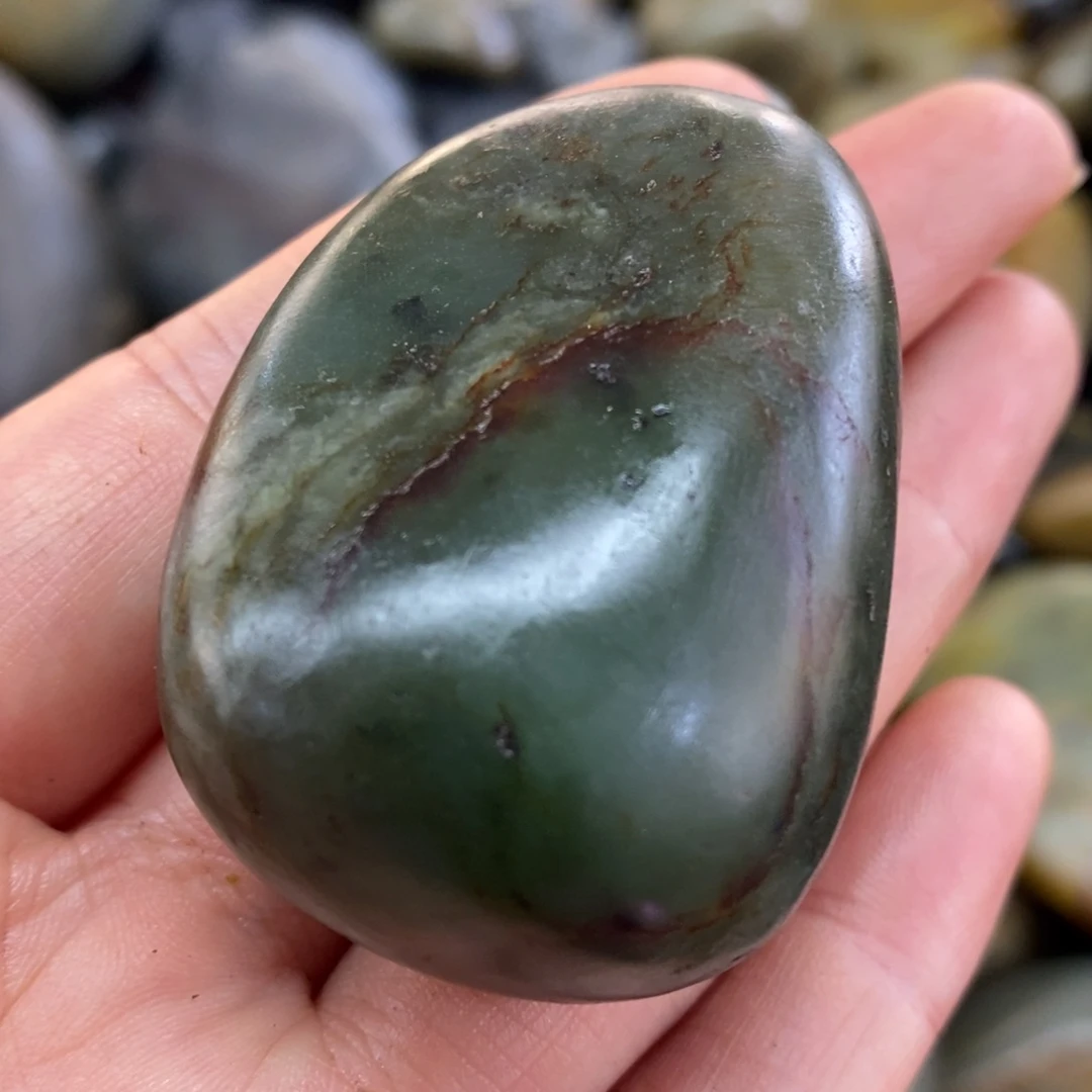 未镶嵌和田玉摆件