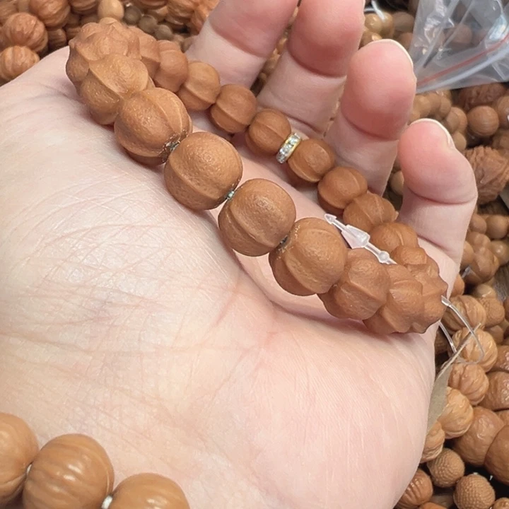 10左右小沙手串微瑕