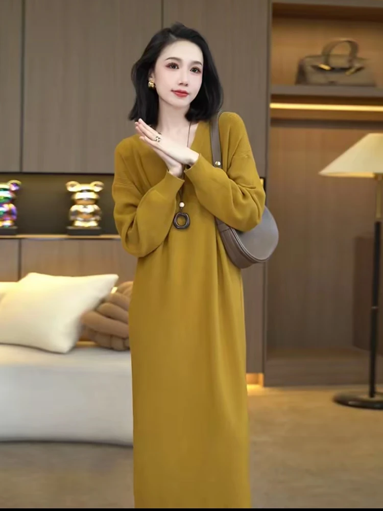法式轻奢高级感V领长袖连衣裙女2025秋冬新款气质百搭显瘦长裙子