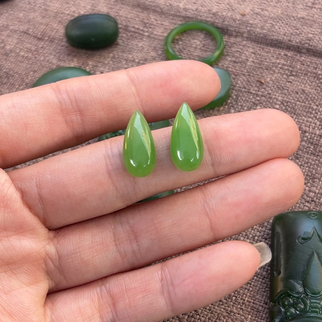 和田玉（碧玉）未镶嵌颈饰