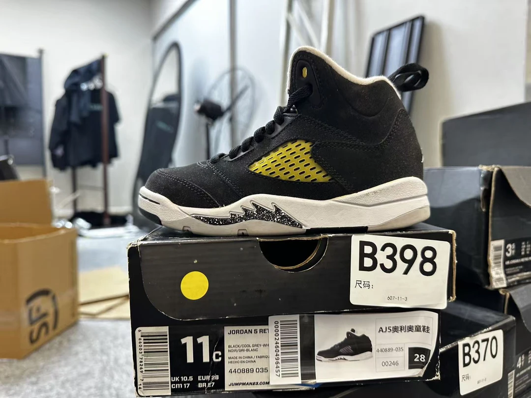 nike  aj5奥利奥 全新原盒 28码  11月29 bai  B398