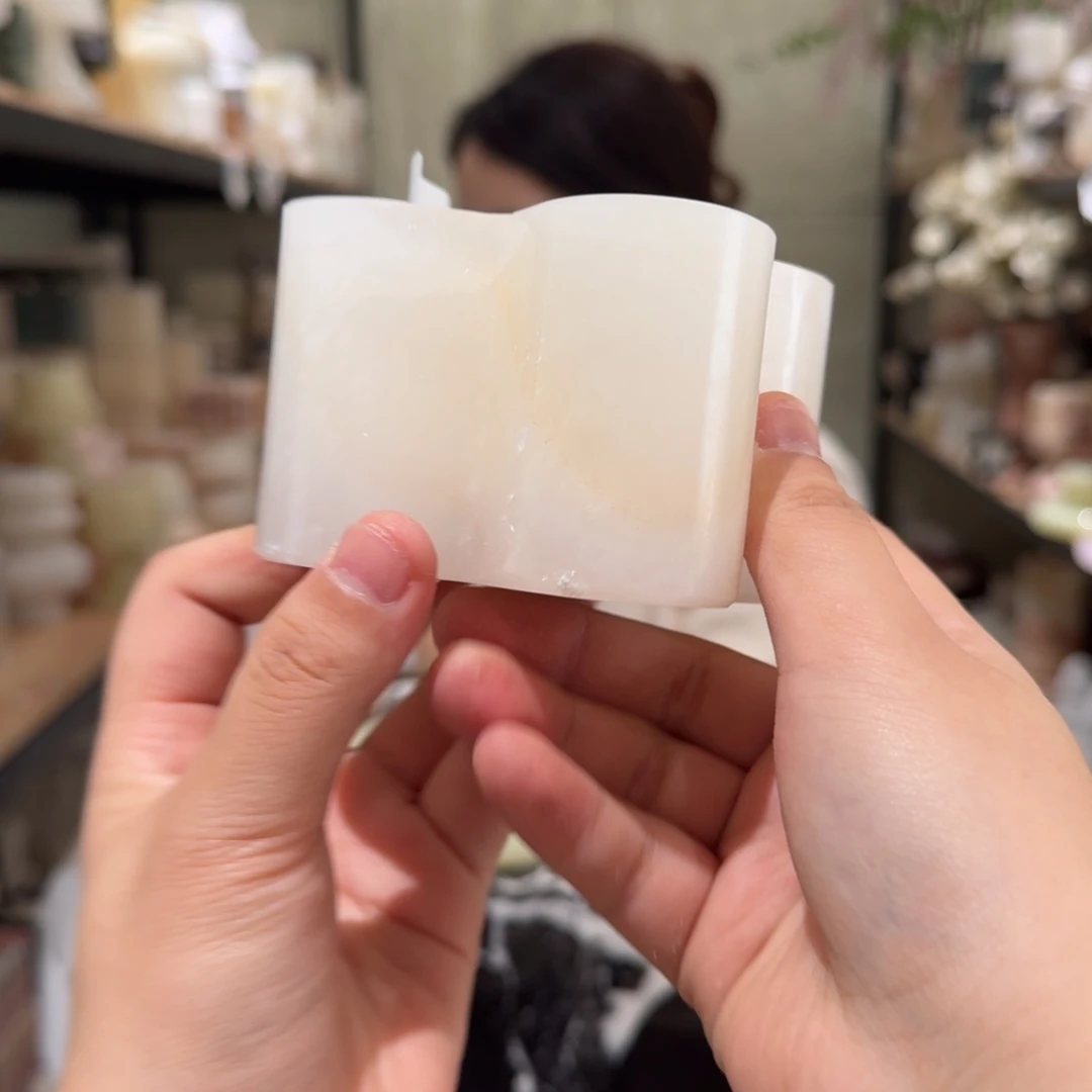 大理石R15。  钱。