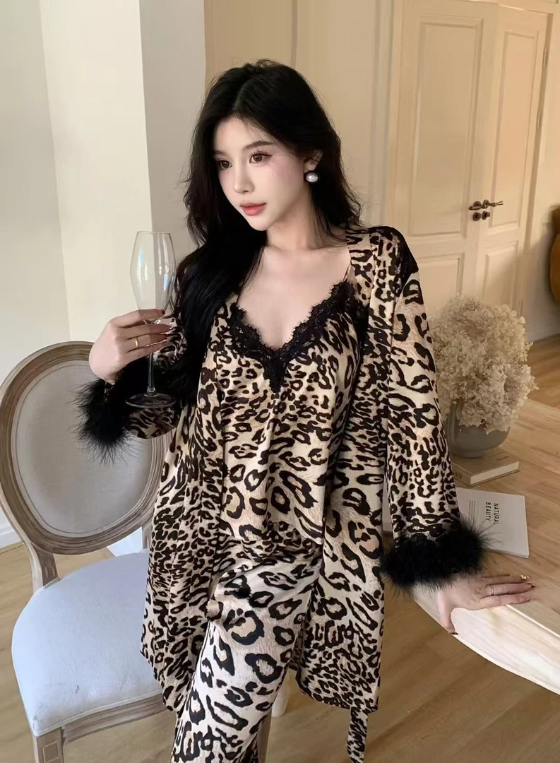 新款丝料  ，豹纹三件套，时尚潮流气质款