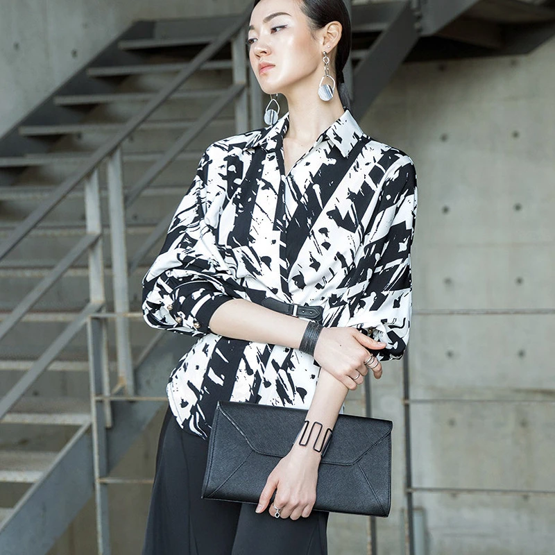 抗皱职业港风衬衣女宽松秋季蝙蝠衫上衣领条纹收腰高级感衬衫