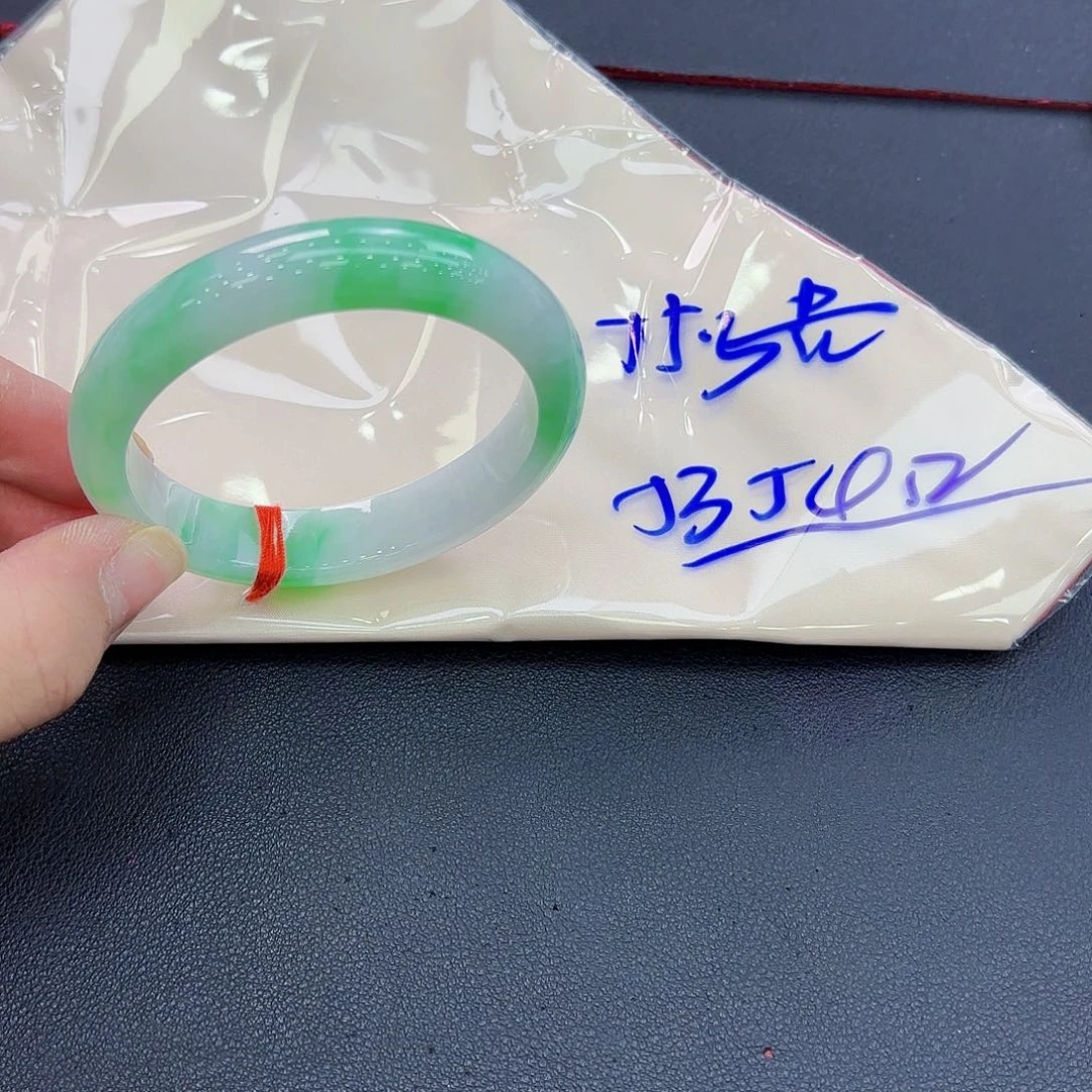 翡翠手镯未镶嵌精品•收藏级•53.52