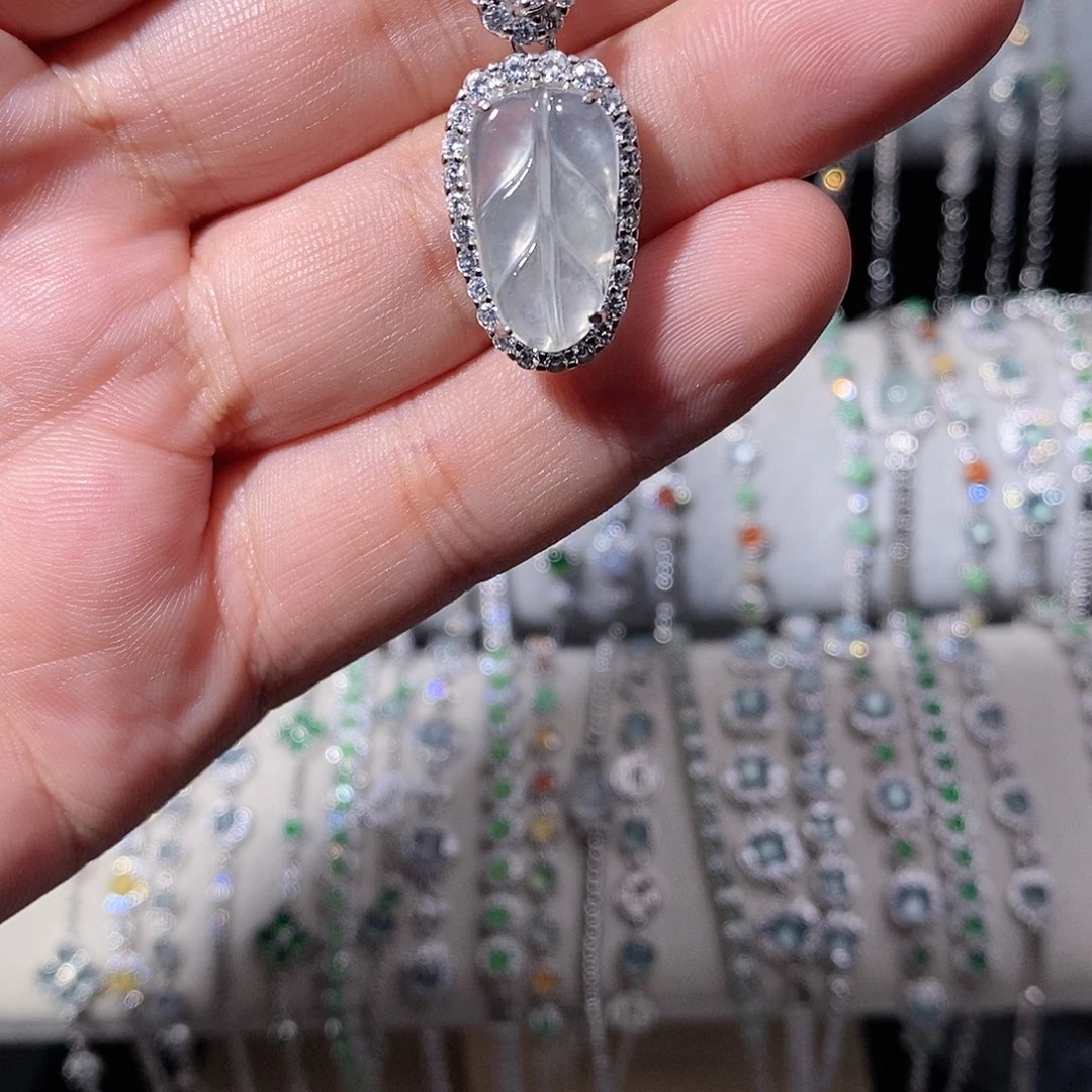 翡翠银S925镶嵌颈饰