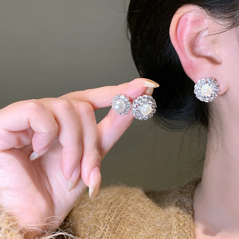 铁合金仿珍珠耳饰 复古满钻珠珠耳钉高级感轻奢小众设计小耳环
