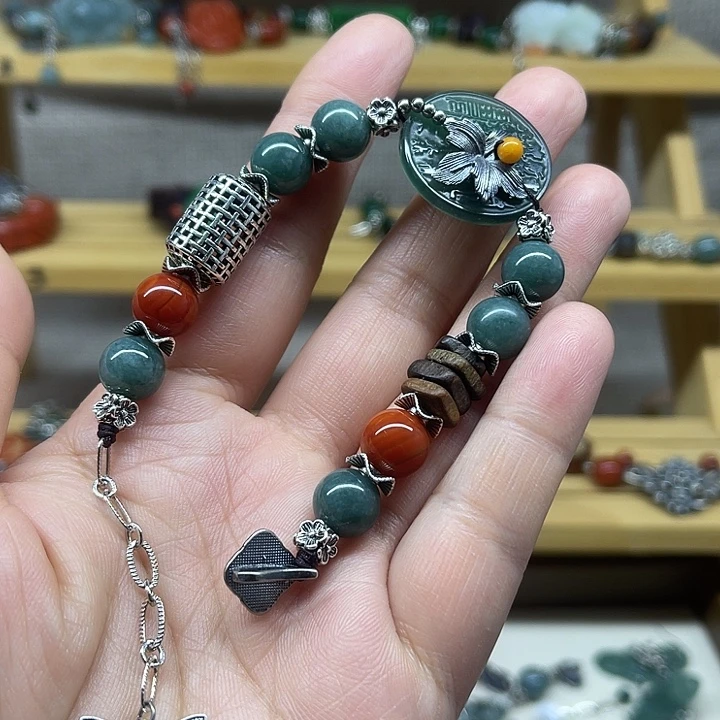 翡翠未镶嵌手链8888888