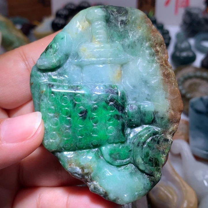 翡翠未镶嵌颈饰保真天然A货翡翠