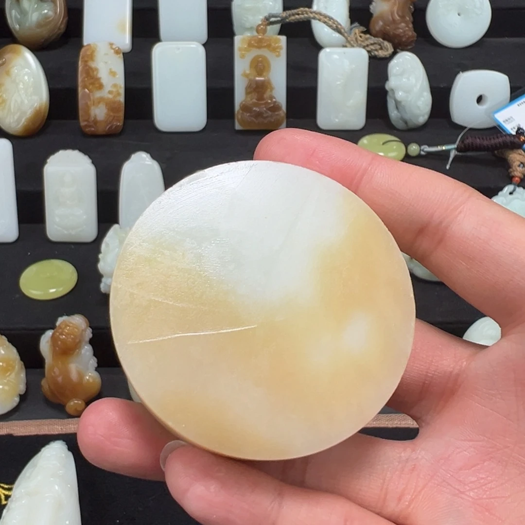 和田玉颈饰未镶嵌C****h