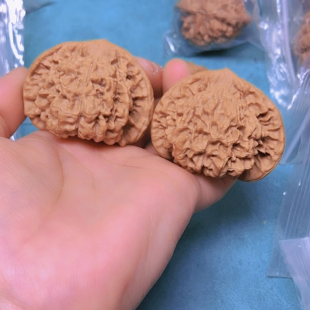 【闪购商品】把件核桃50官帽修尖