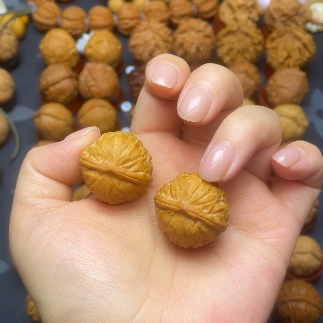 文玩核桃把件 011玲珑