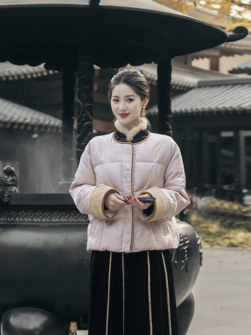 【桃之夭】新中式国风人丝提花保暖羽绒服MCFYR1566