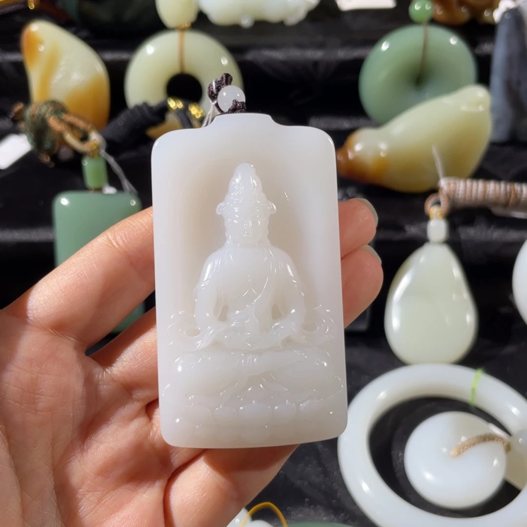 和田玉未镶嵌颈饰