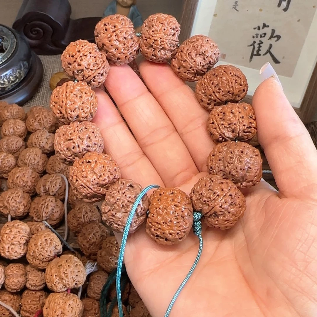 金刚菩提手串左**右六瓣