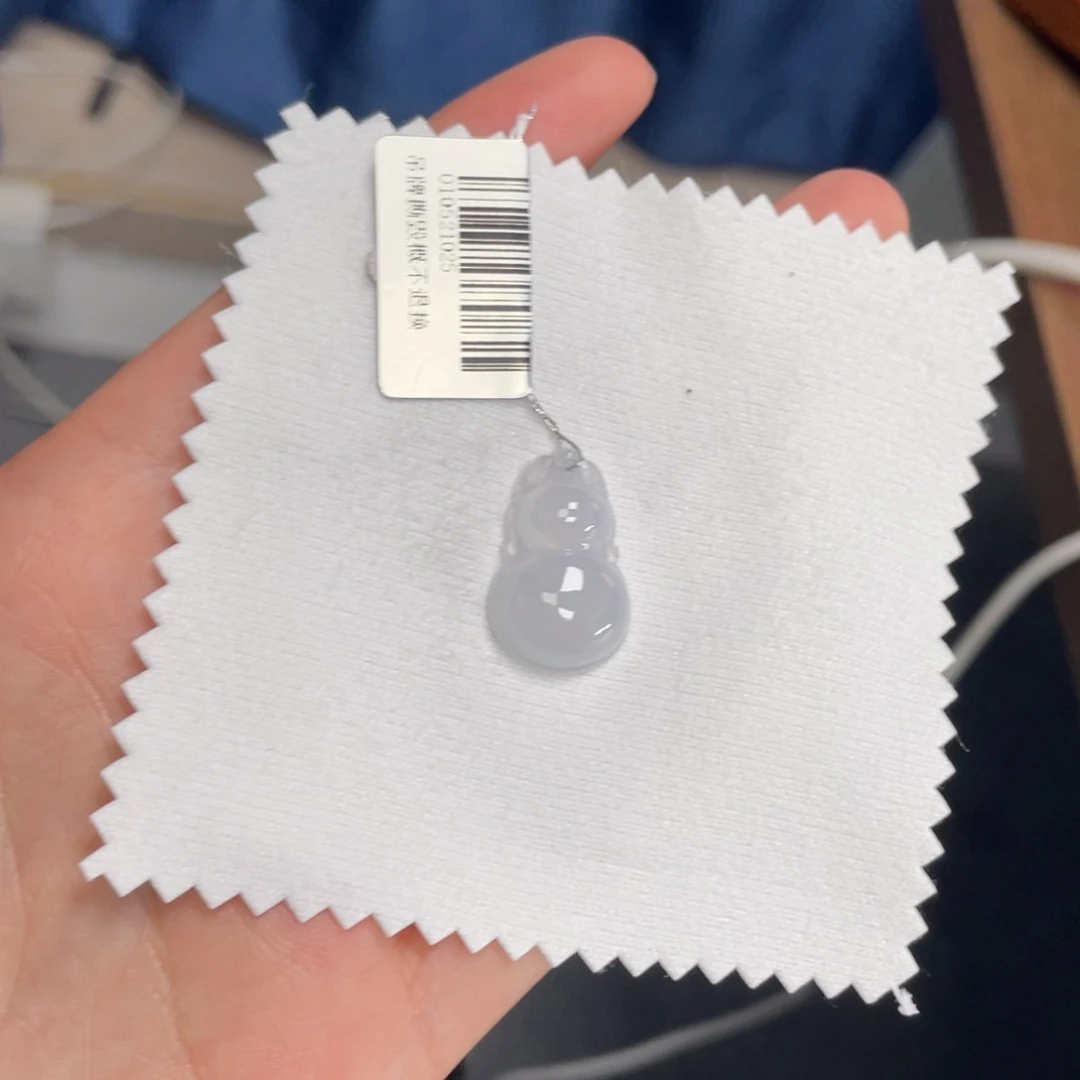 翡翠颈饰未镶嵌葫芦