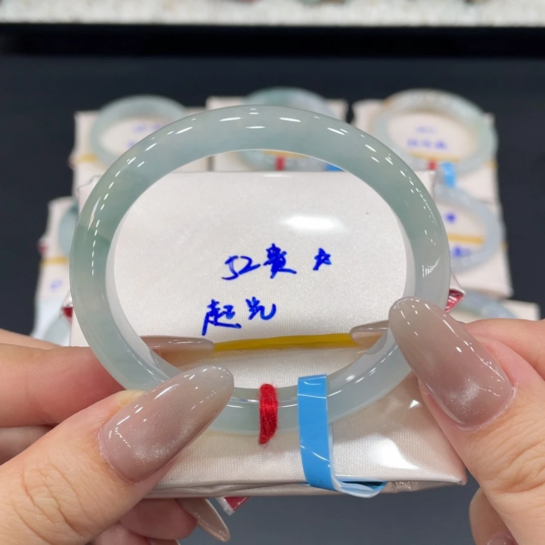 未镶嵌手镯翡翠缅甸天然翡翠手镯