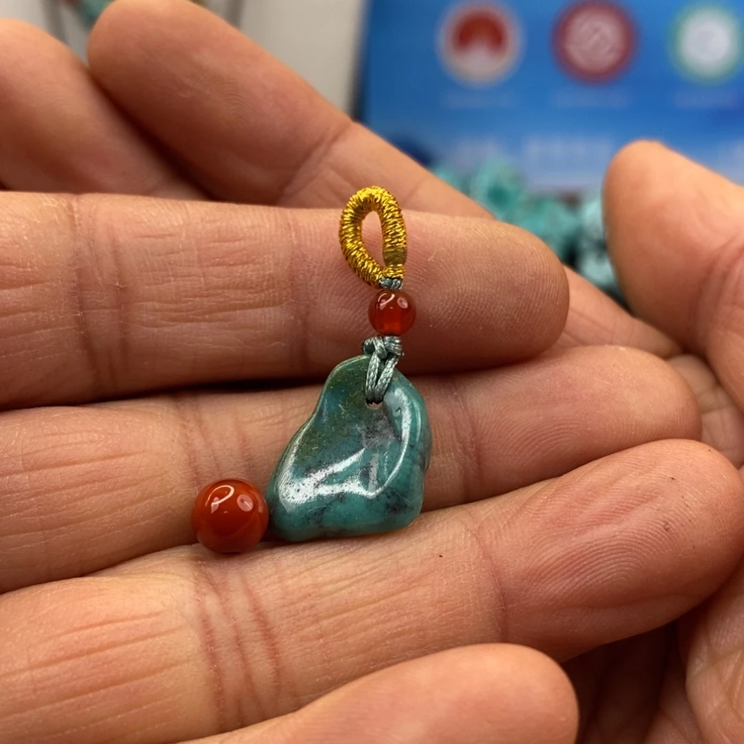 南红玛瑙未镶嵌珠宝奇石