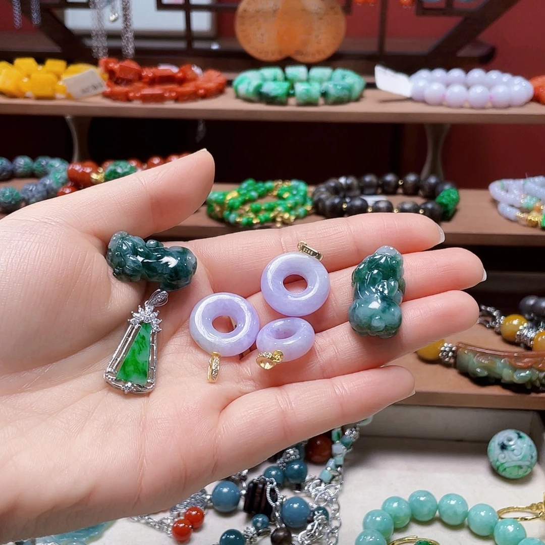 翡翠未镶嵌手链一颗