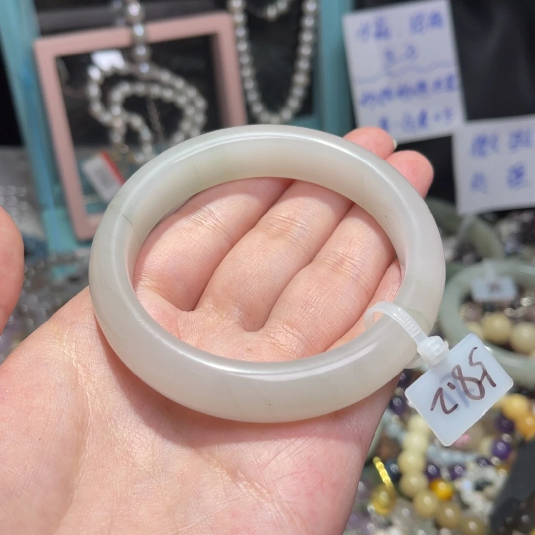 玛瑙/玉髓手镯未镶嵌58.2圈口