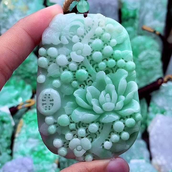 翡翠未镶嵌吊坠(不含链)