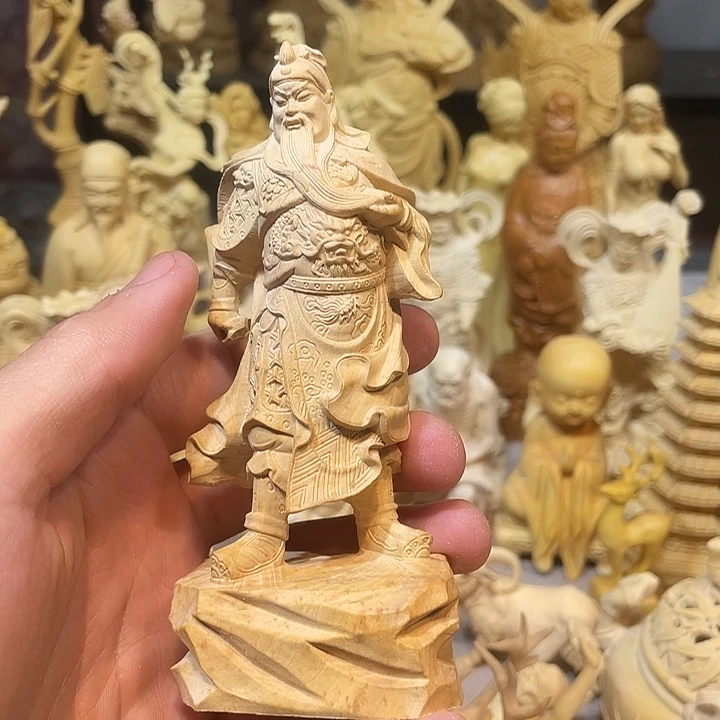 水***金黄杨木瑕疵横刀关羽