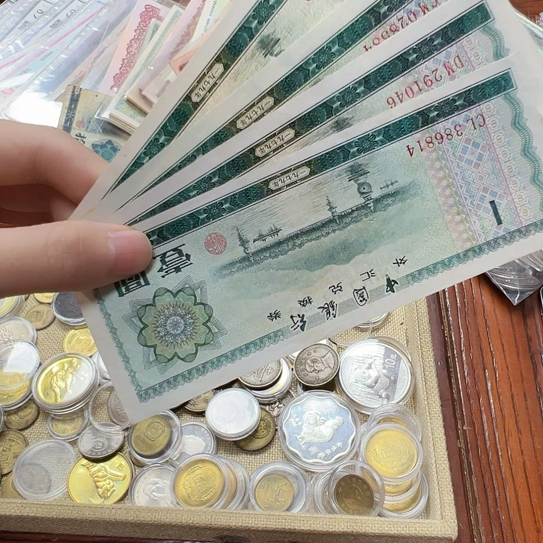 拍品。