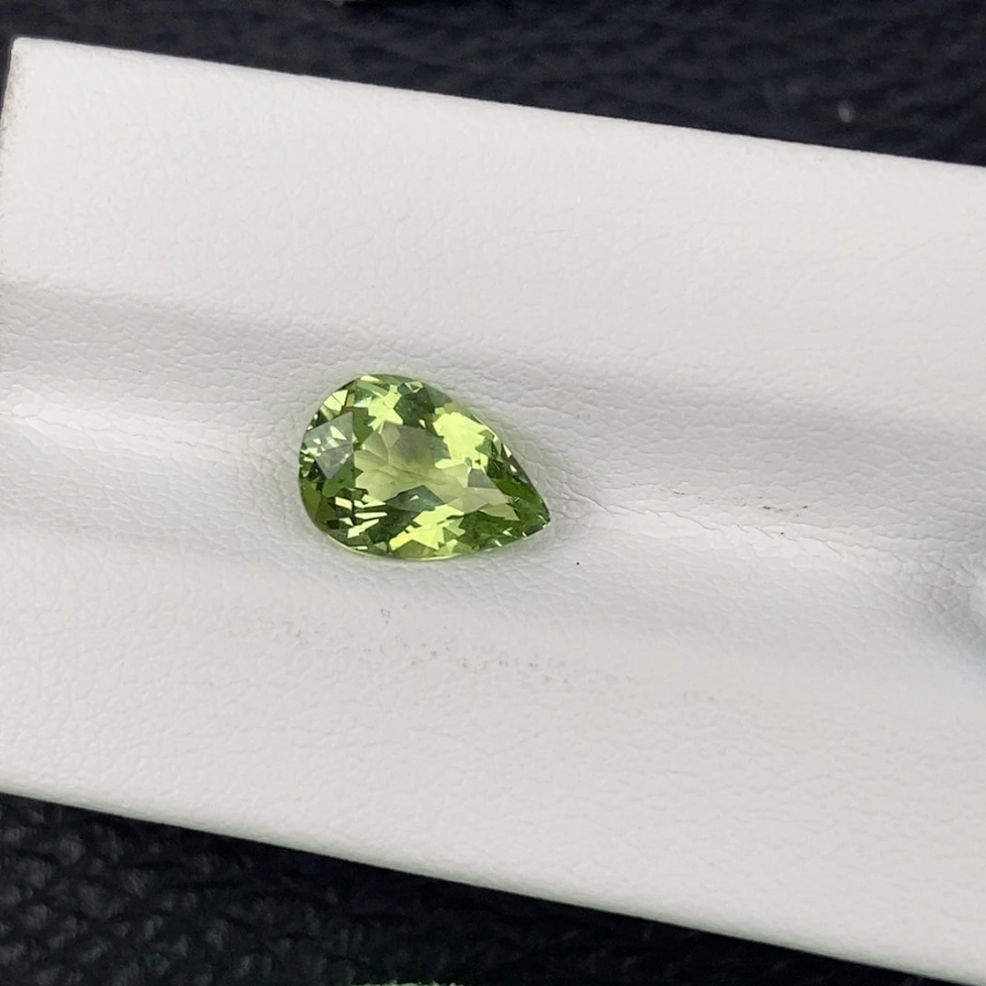 未镶嵌裸石碧玺1.73克拉