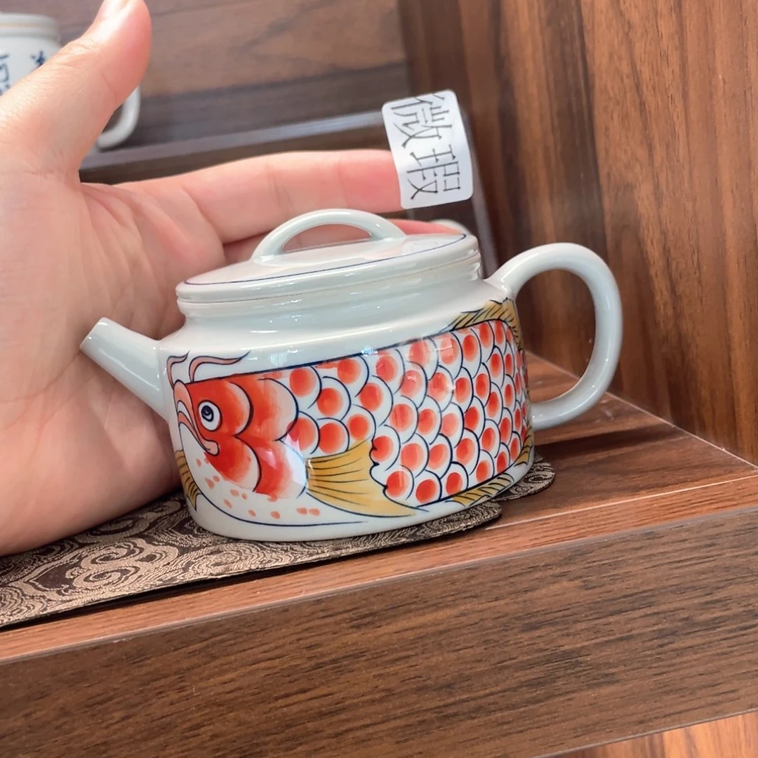 釉下手绘茶具微瑕