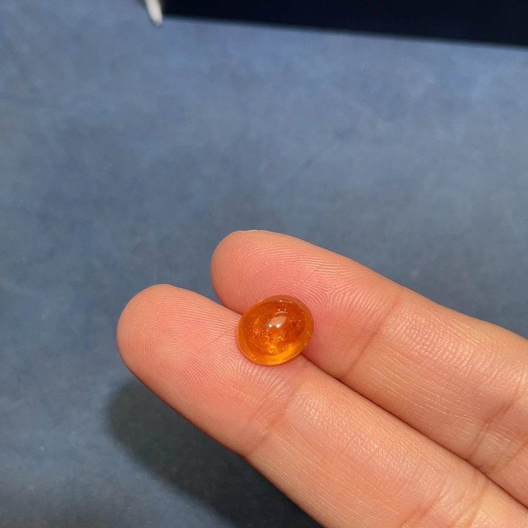 未镶嵌石榴石（芬达石）裸石5.18ct汽水色 素面