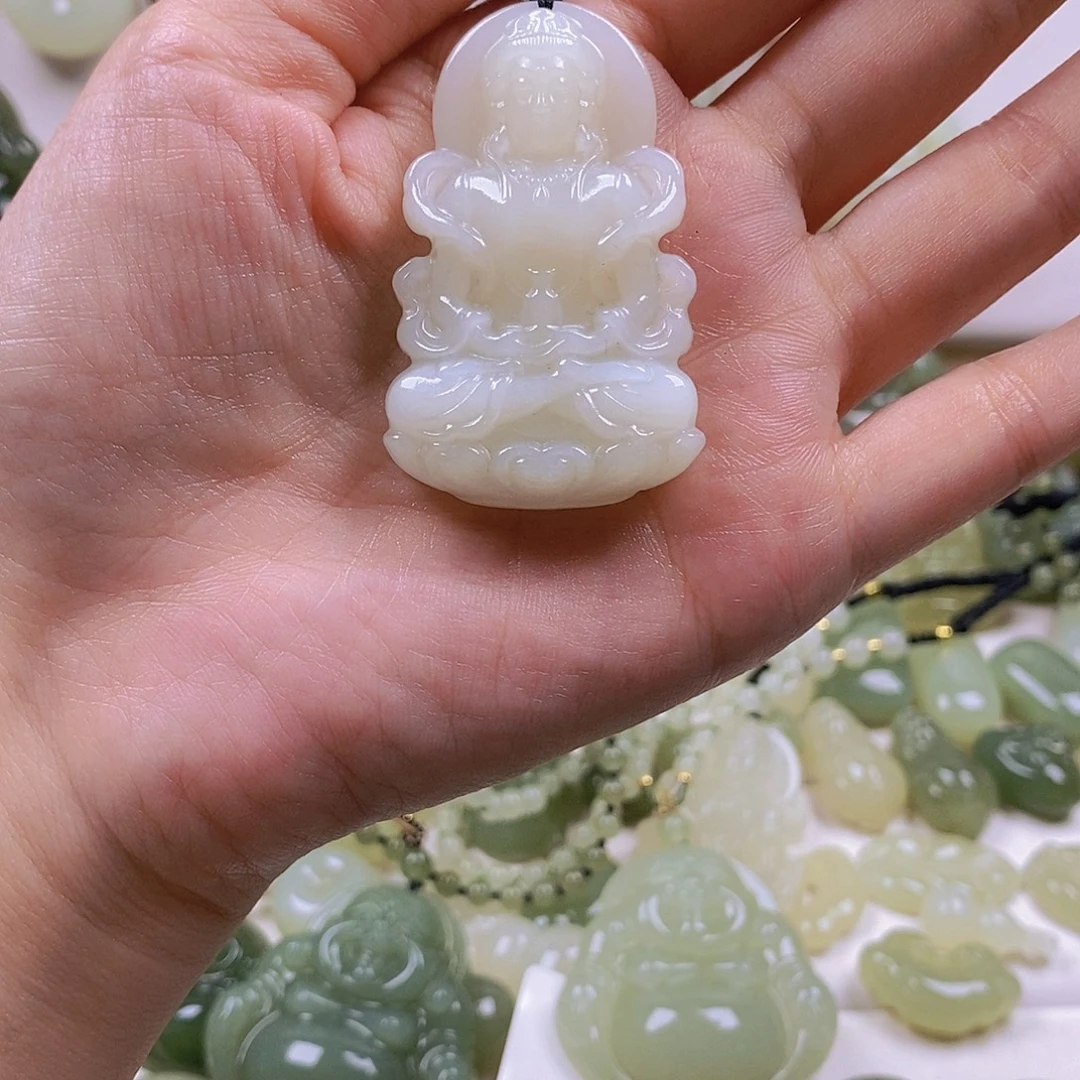 和田玉未镶嵌颈饰