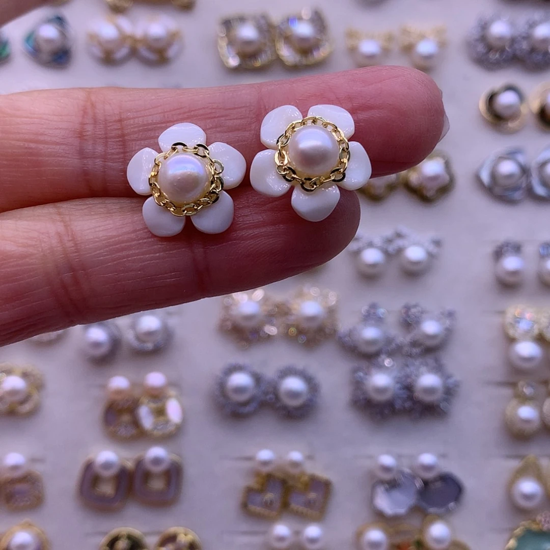 【闪购商品】淡水珍珠耳饰合金