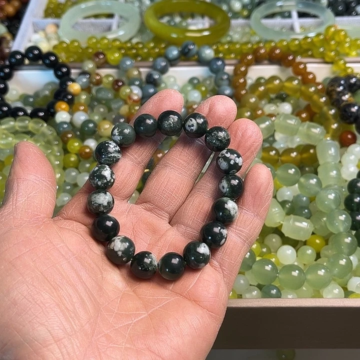 合金蛇纹石玉颈饰