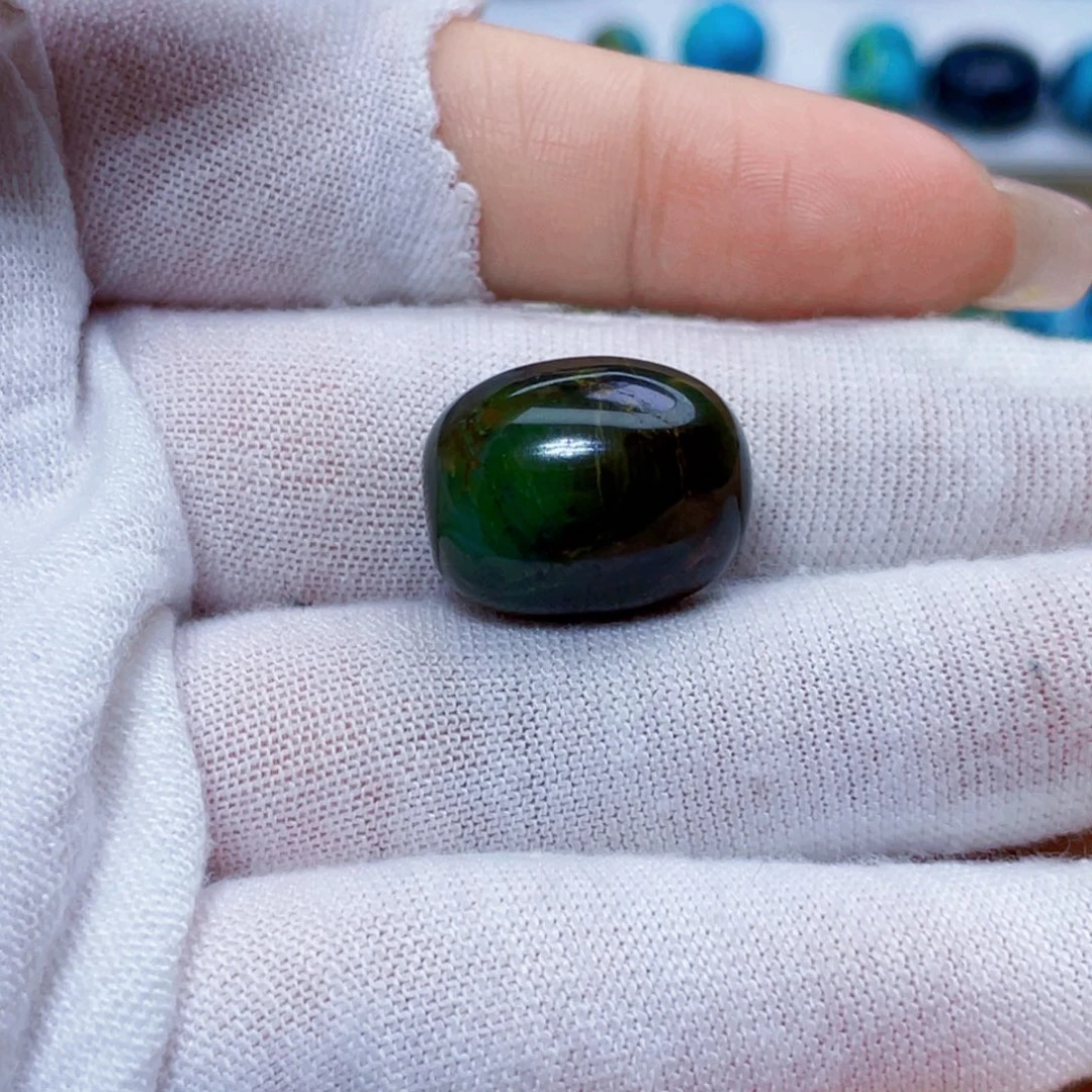 绿松石未镶嵌饰品