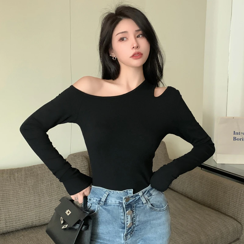 黑色斜领长袖t恤女2025新款紧身镂空打底衫春秋冬内搭设计感上衣