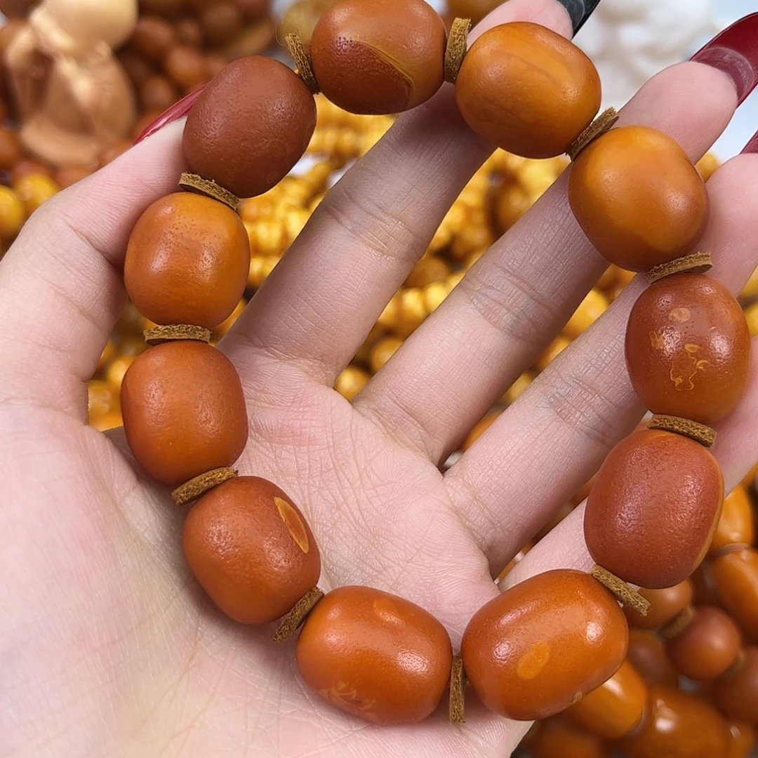琥珀颈饰未镶嵌蜜蜡