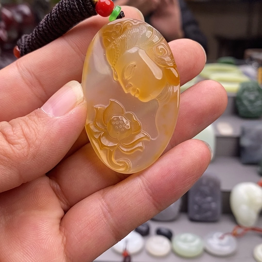 和田玉未镶嵌颈饰