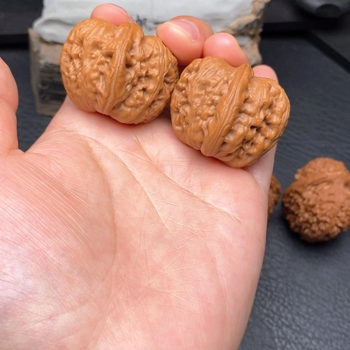 文玩核桃吊坠尺寸36元宝