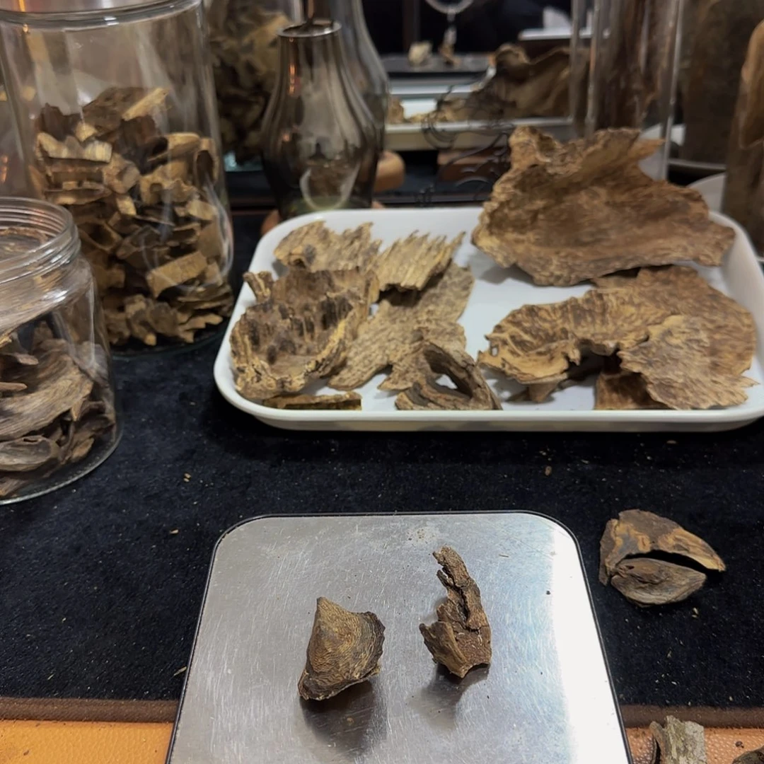 沉香碎屑沉香醇化虎斑奇皮油料7.8克