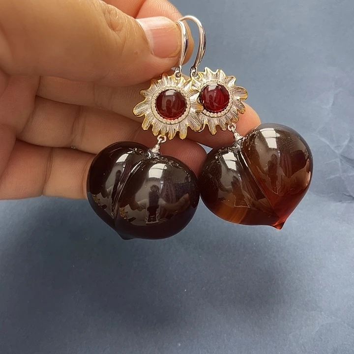琥珀未镶嵌裸石耳坠