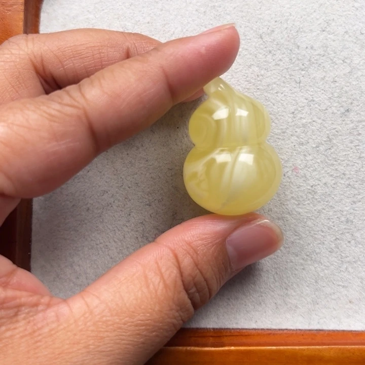 琥珀未镶嵌珠宝奇石M117号妖花