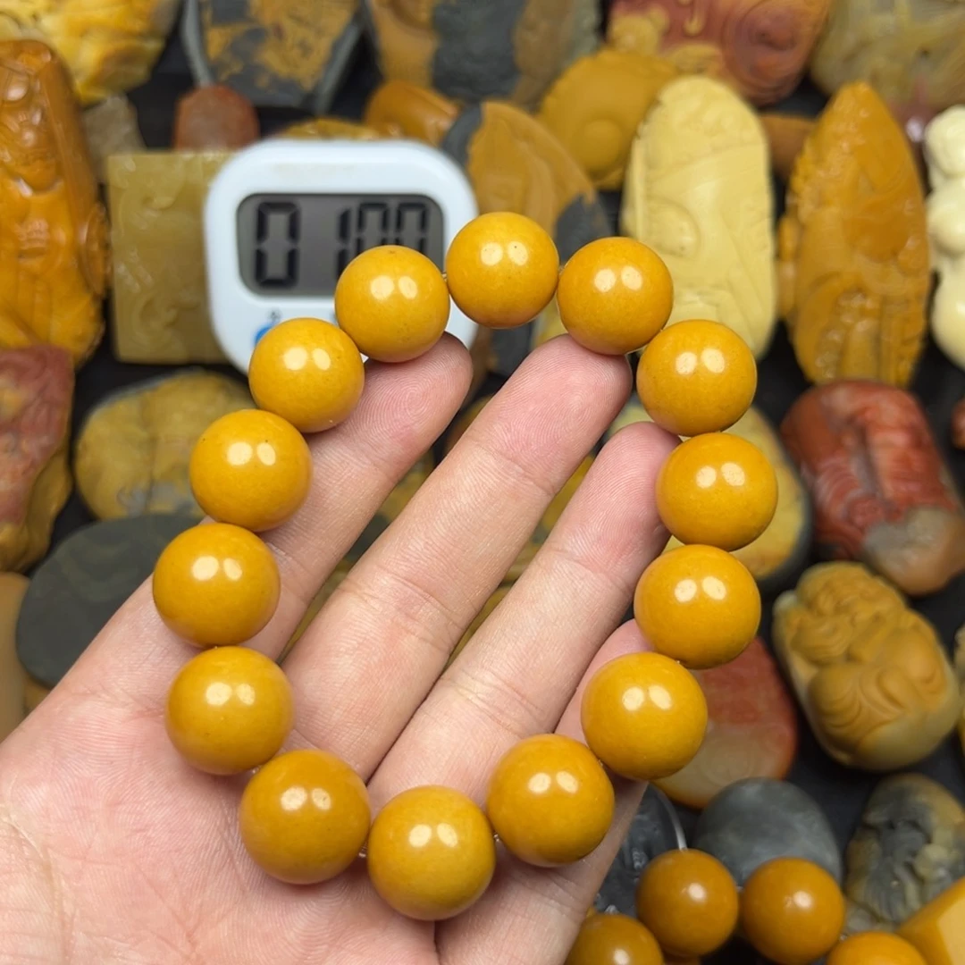 石英质玉未镶嵌颈饰红*