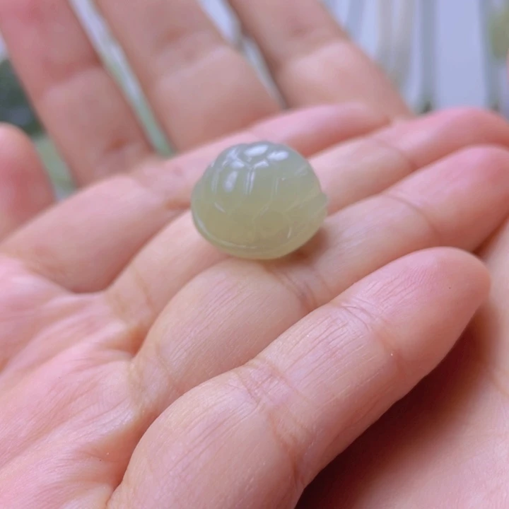 和田玉颈饰未镶嵌哇*咔