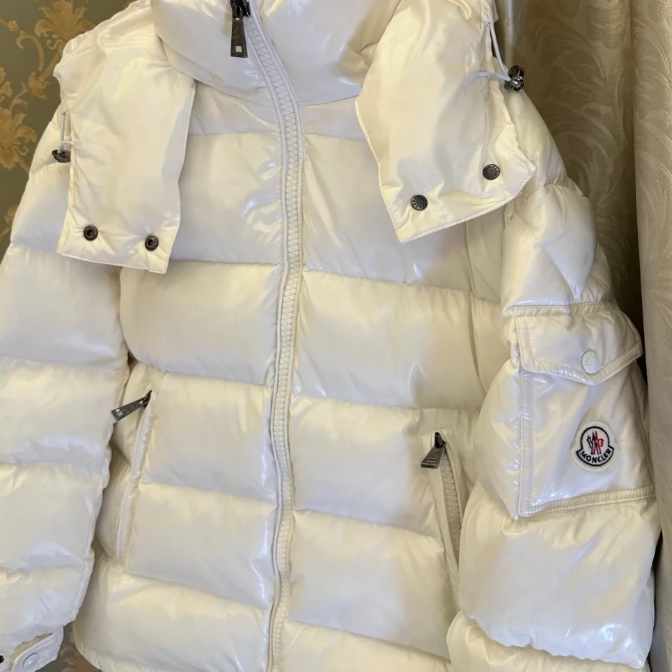全新未使用Moncler盟可睐 1A00142 Maire女士白色厚连帽羽绒服