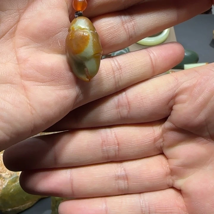 和田玉（糖玉）未镶嵌挂件