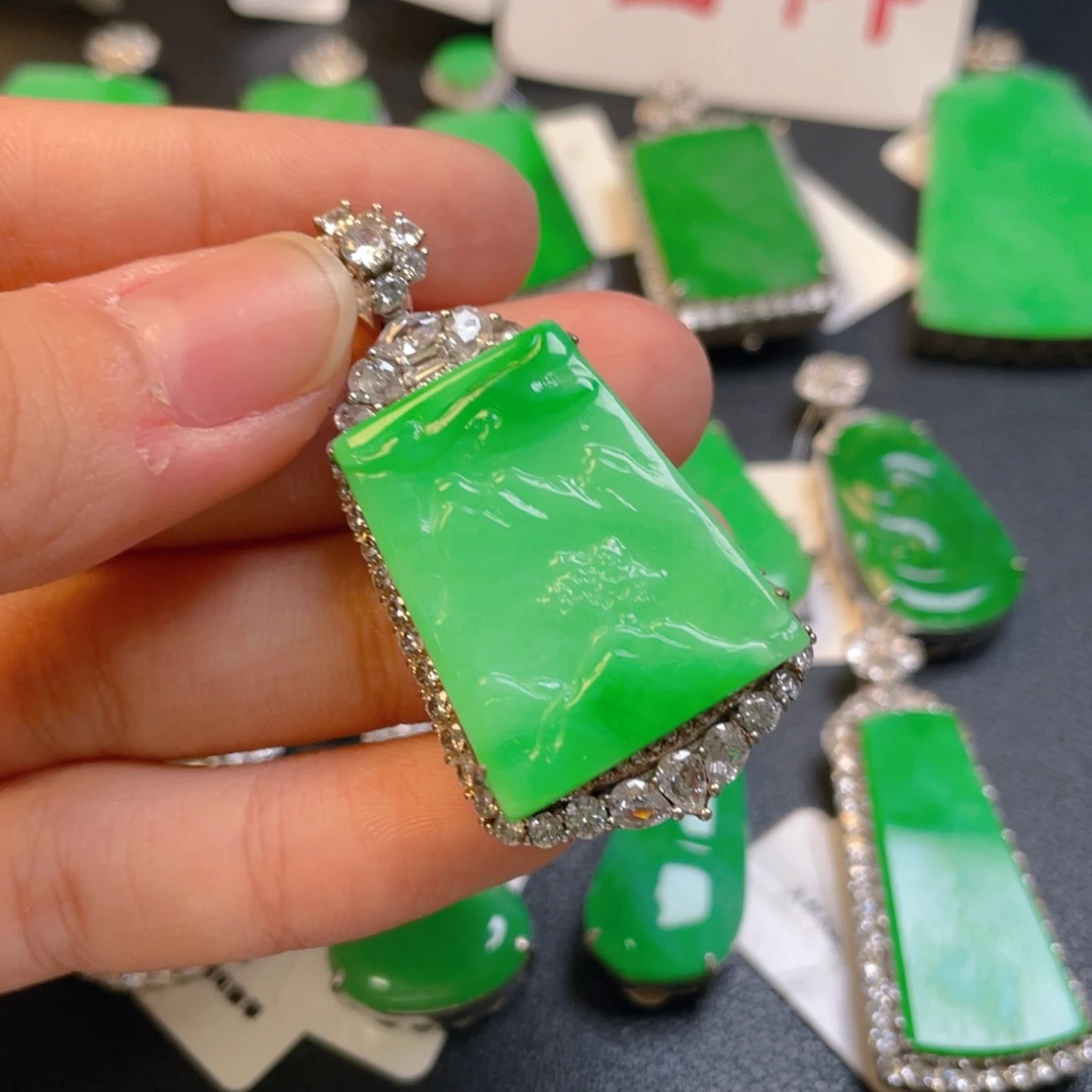 翡翠银S925镶嵌颈饰