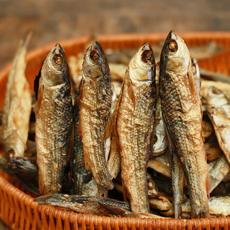 【湖南烟熏刁子鱼（东陵鱼)】传统工艺鲜鱼制作.