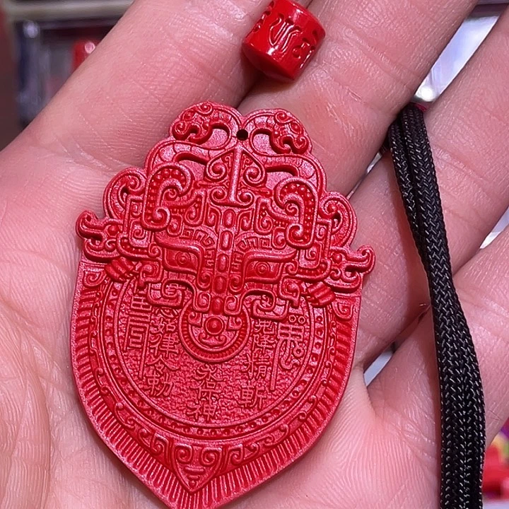 天然辰砂红砂山花大号吊坠