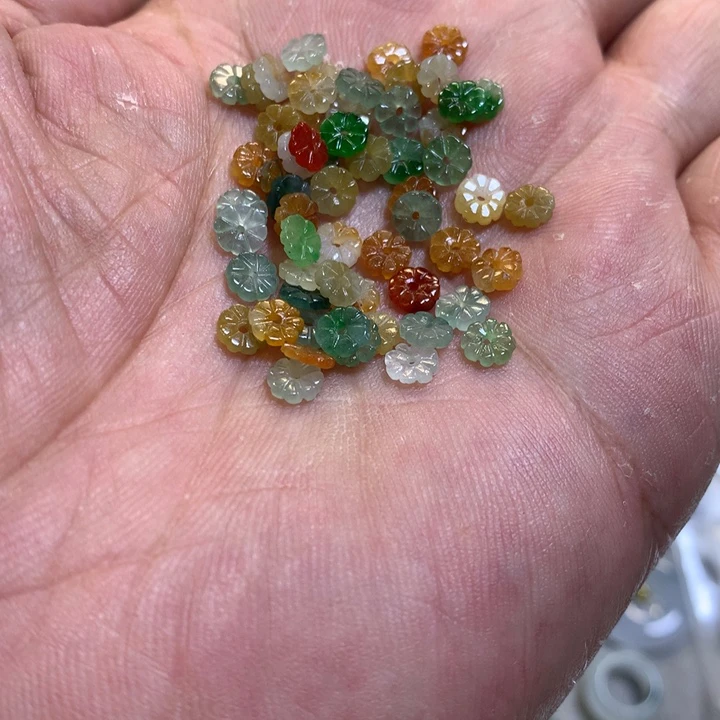 虽然缅甸A货翡翠